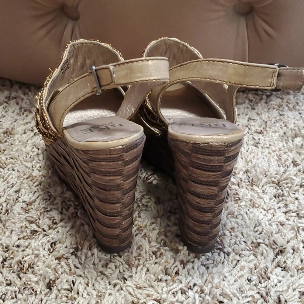 BKE Bronze Shimmer Wedges